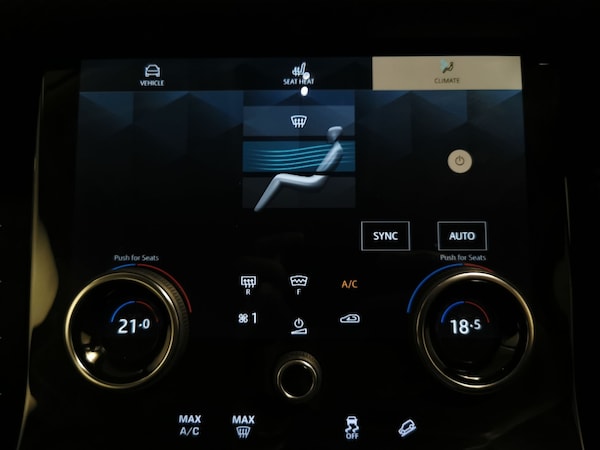 Used Land Rover Range Rover Velar 2021 for sale - 76264246: Photo 22