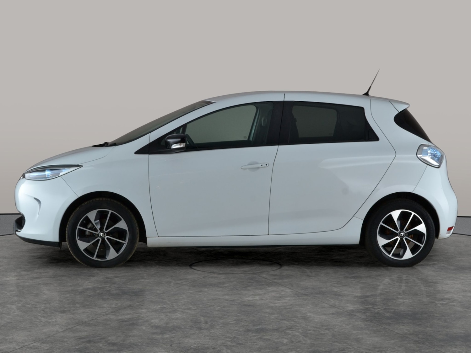 Used Renault Zoe 2019 for sale - 77086316: Photo 12
