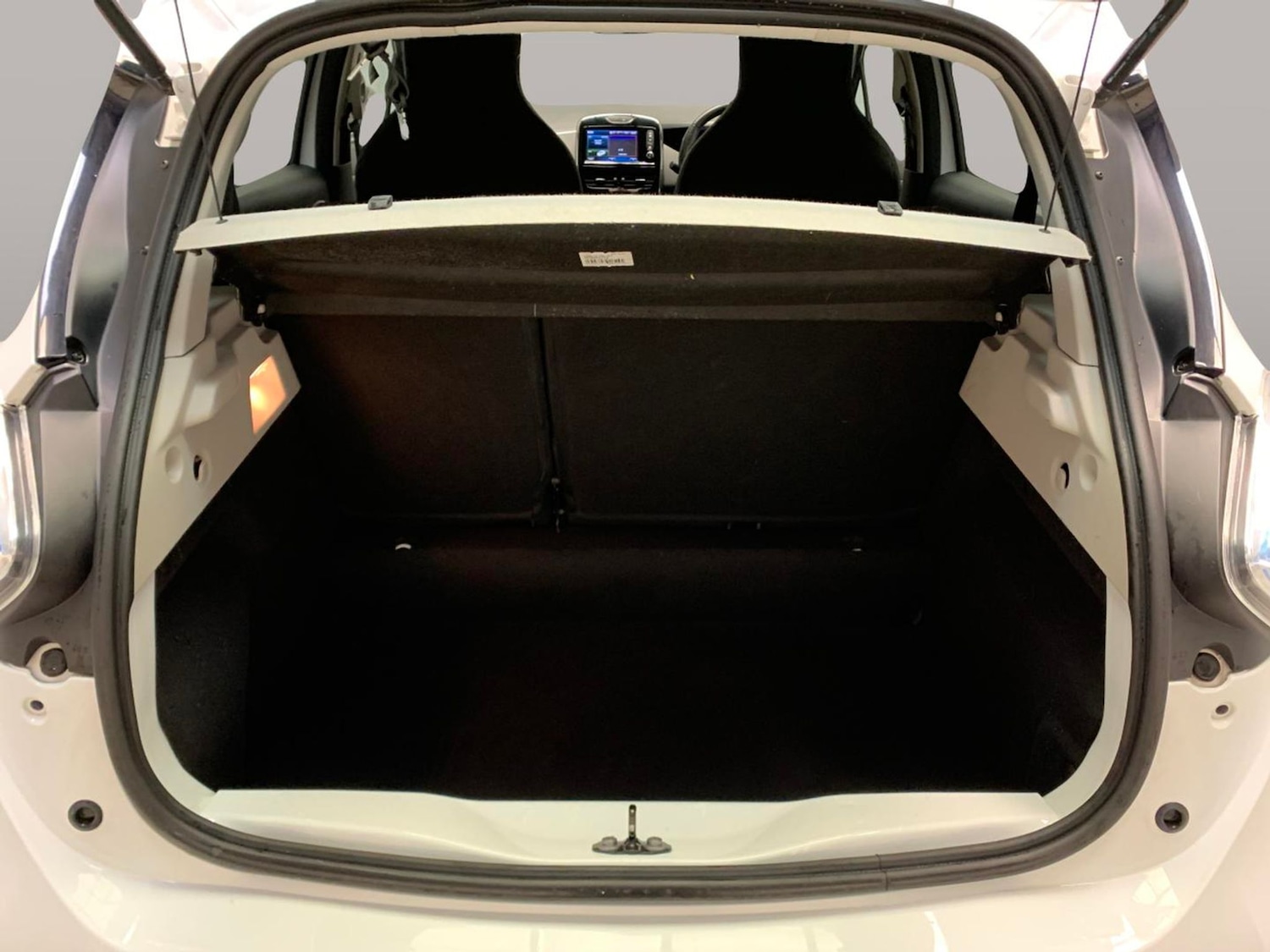 Used Renault Zoe 2019 for sale - 77086316: Photo 29