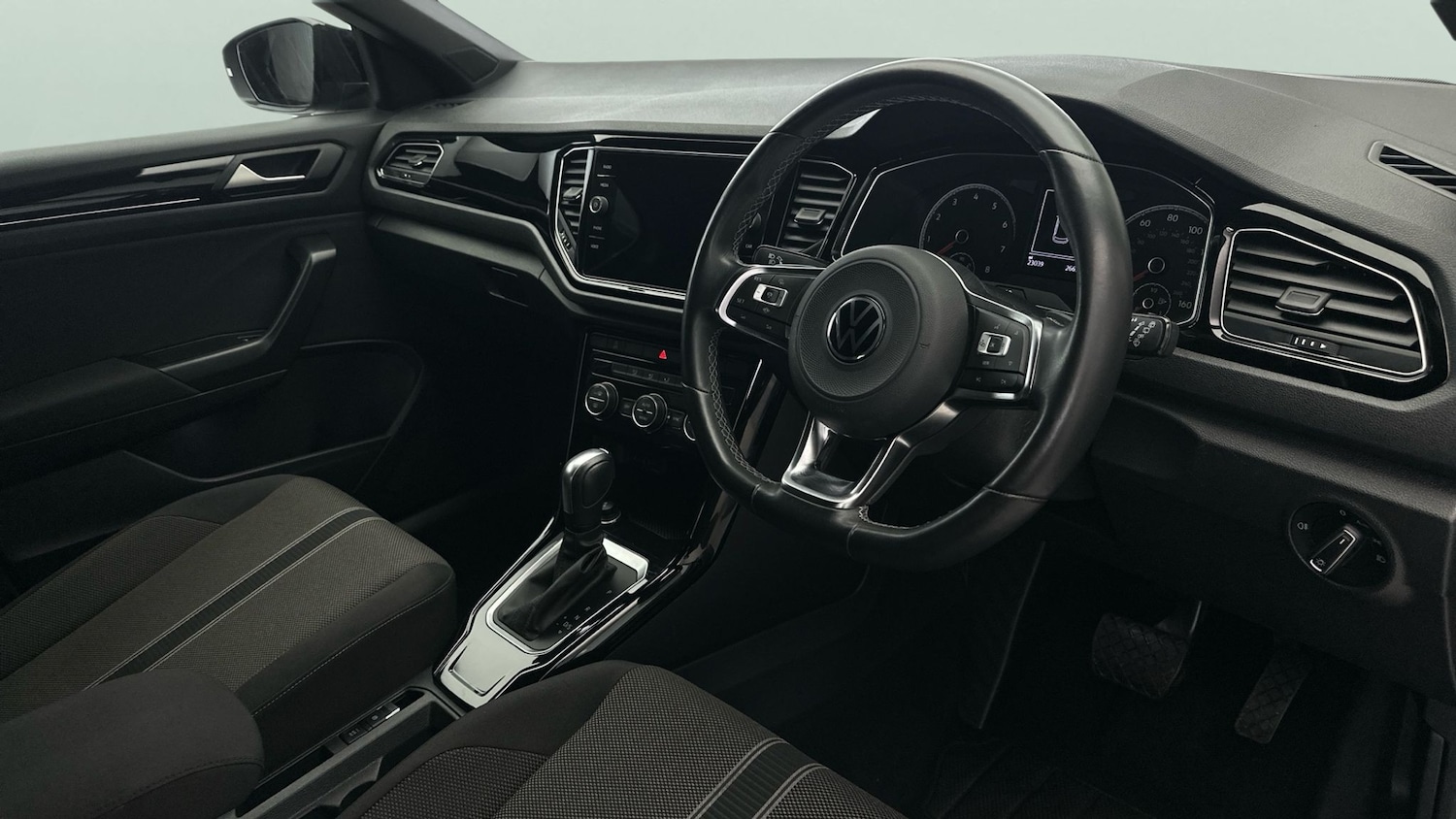 Used Volkswagen T-Roc 2022 for sale - 76566106: Photo 25