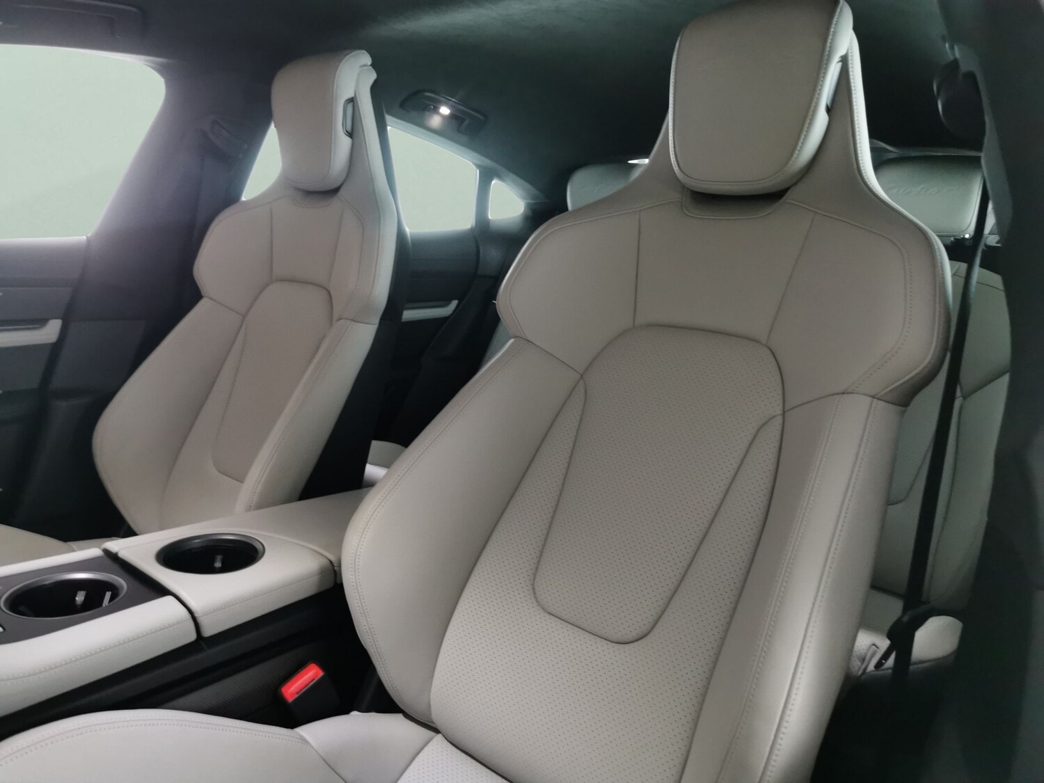 Used Porsche Taycan 2022 for sale - 78015052: Photo 17