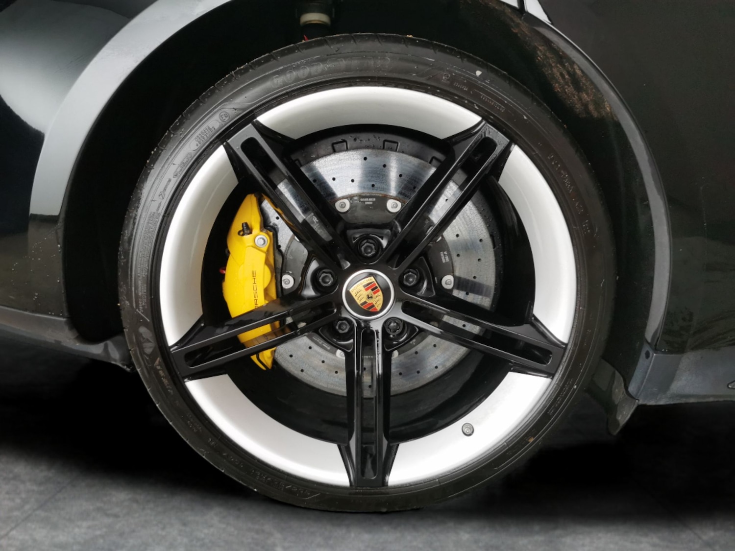 Used Porsche Taycan 2022 for sale - 78015052: Photo 34