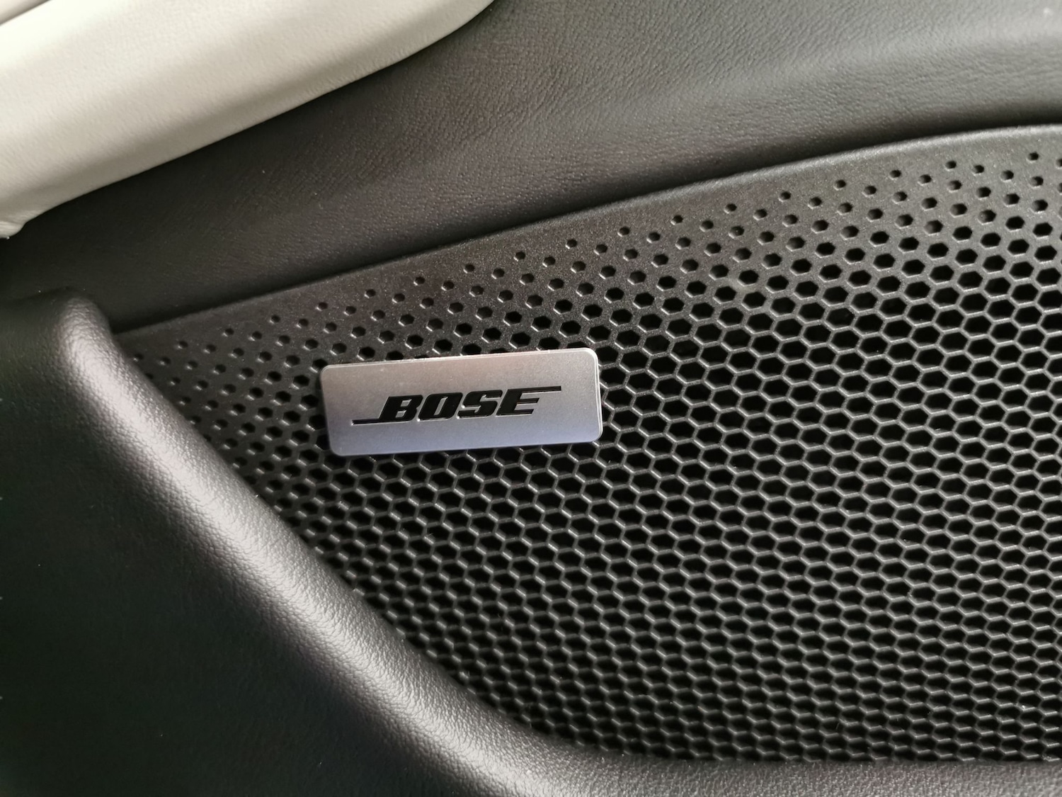 Used Porsche Taycan 2022 for sale - 78015052: Photo 5