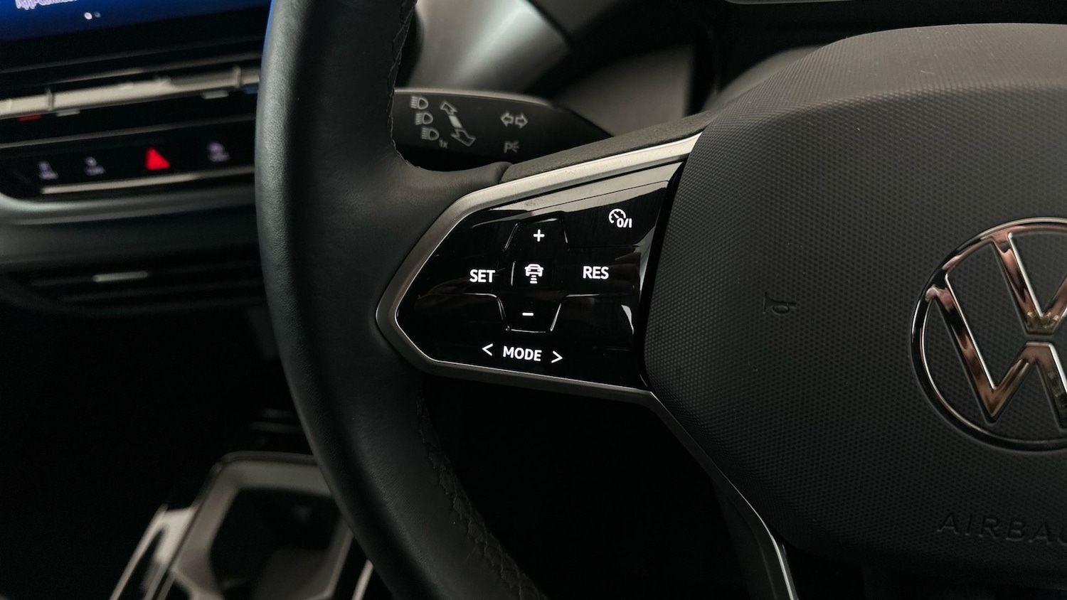 Used Volkswagen ID.4 2023 for sale - 76978189: Photo 26