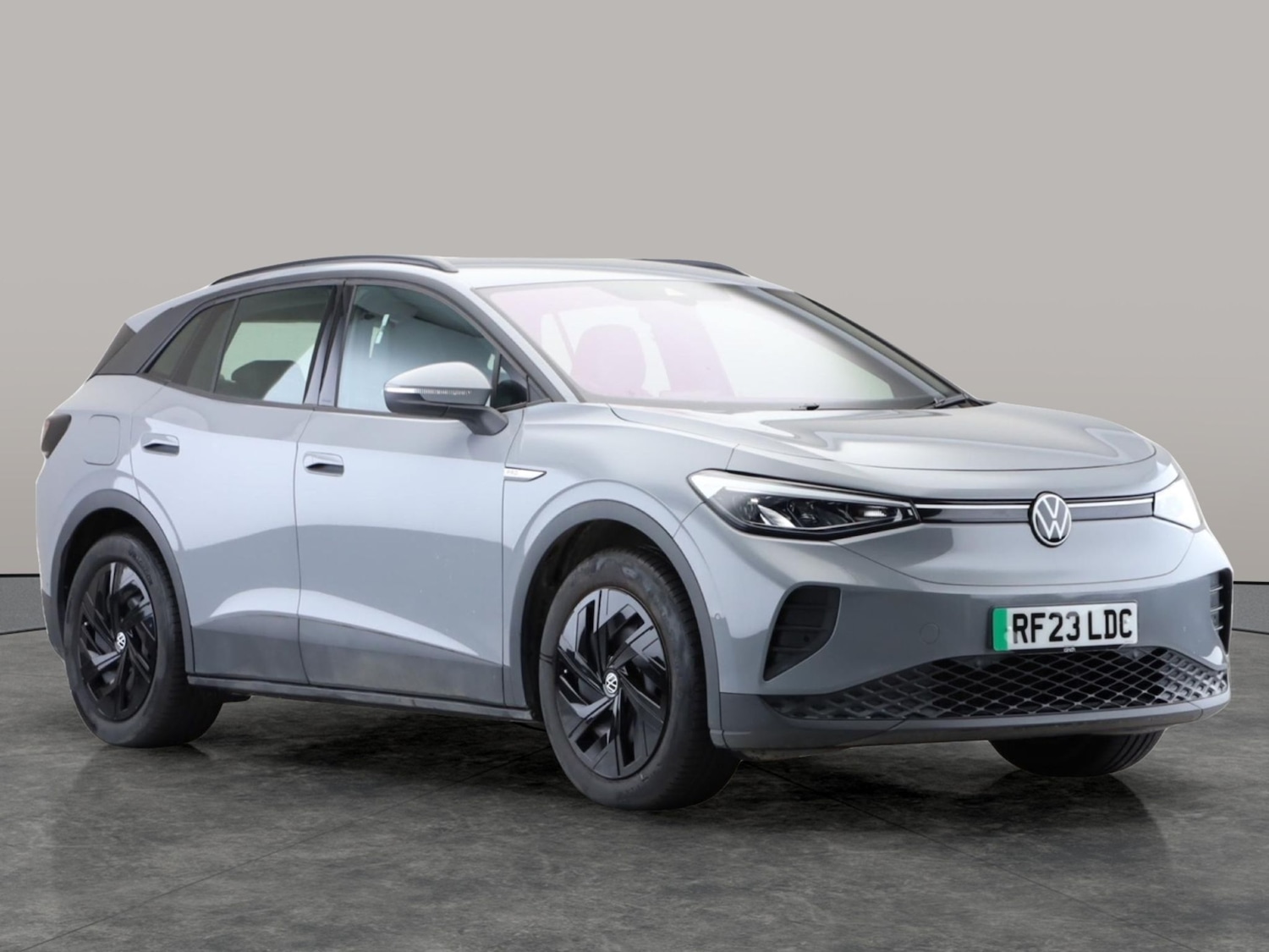 Used Volkswagen ID.4 2023 for sale - 76978189: Photo 4