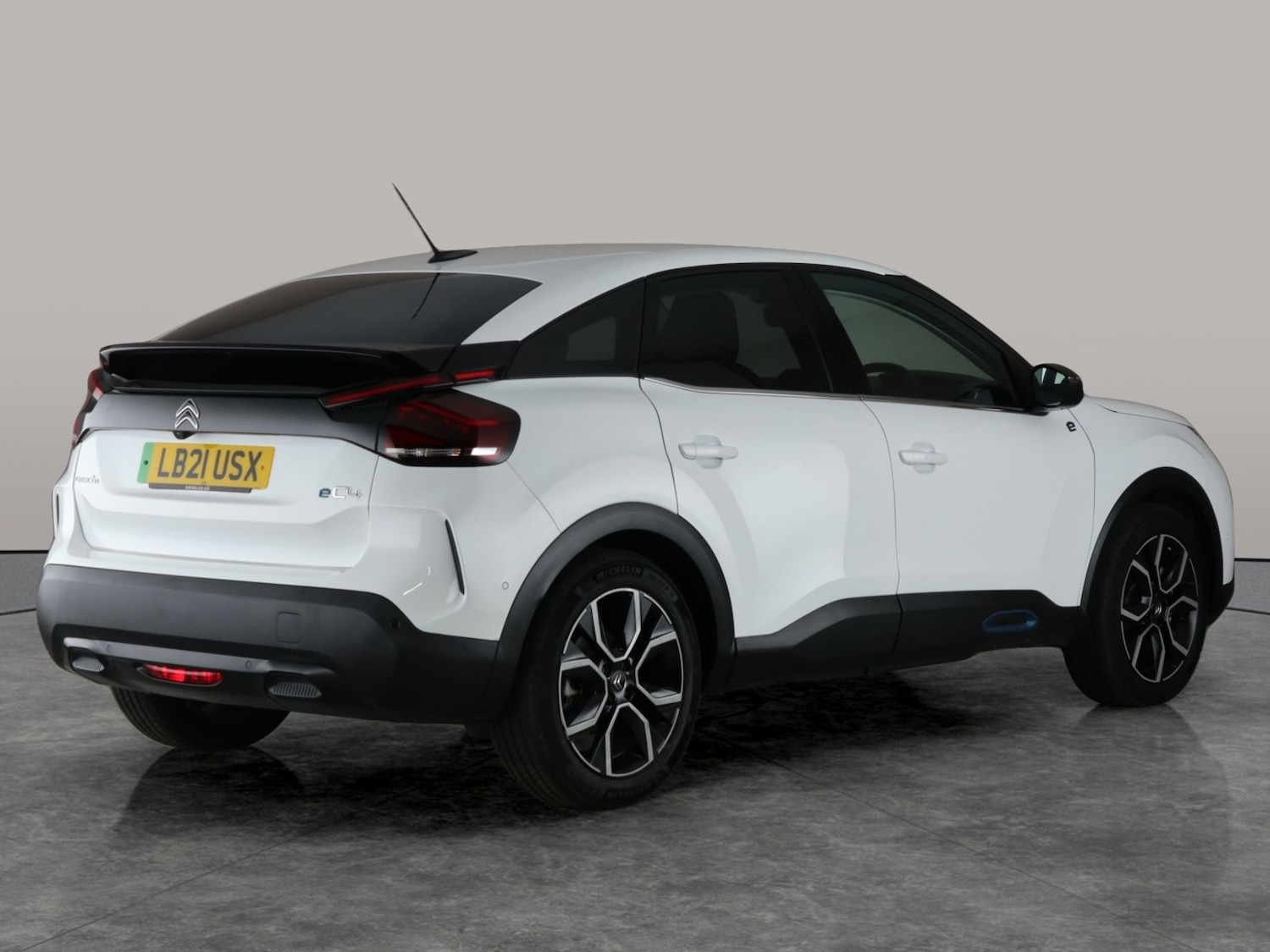 Used Citroen e-C4 2021 for sale - 76668527: Photo 10