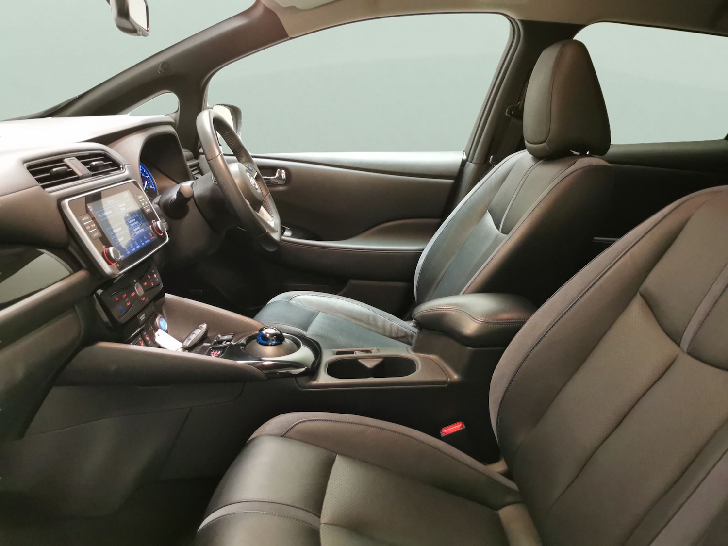 Used Nissan Leaf 2022 for sale - 77711066: Photo 4