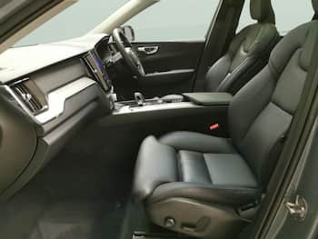 Used Volvo XC60 2023 for sale - 79788111: Photo