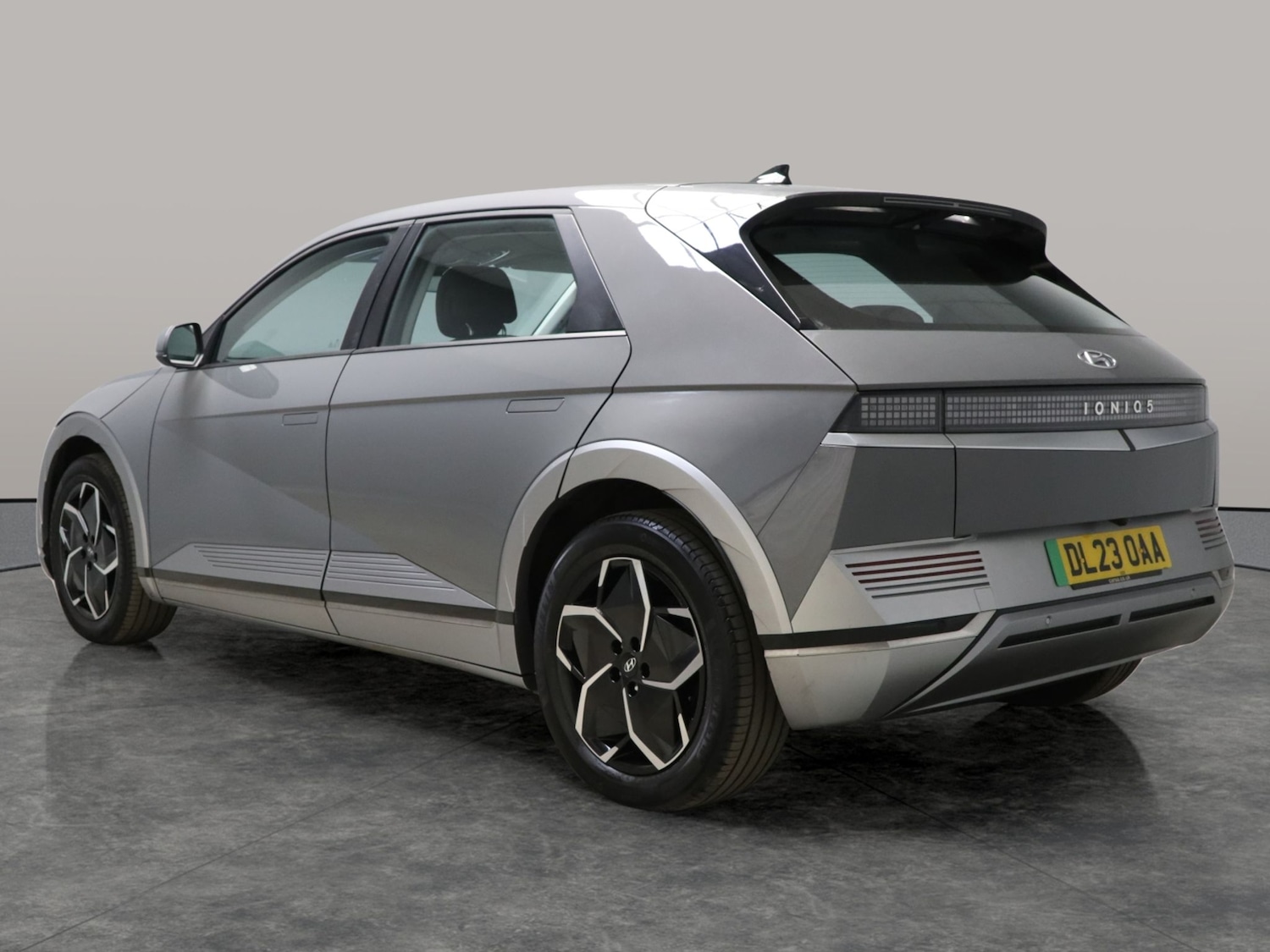 Used Hyundai IONIQ 5 2023 for sale - 76118129: Photo 15