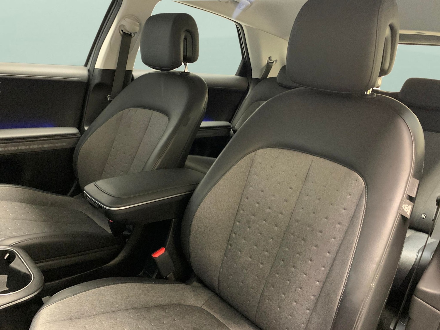 Used Hyundai IONIQ 5 2023 for sale - 76118129: Photo 32