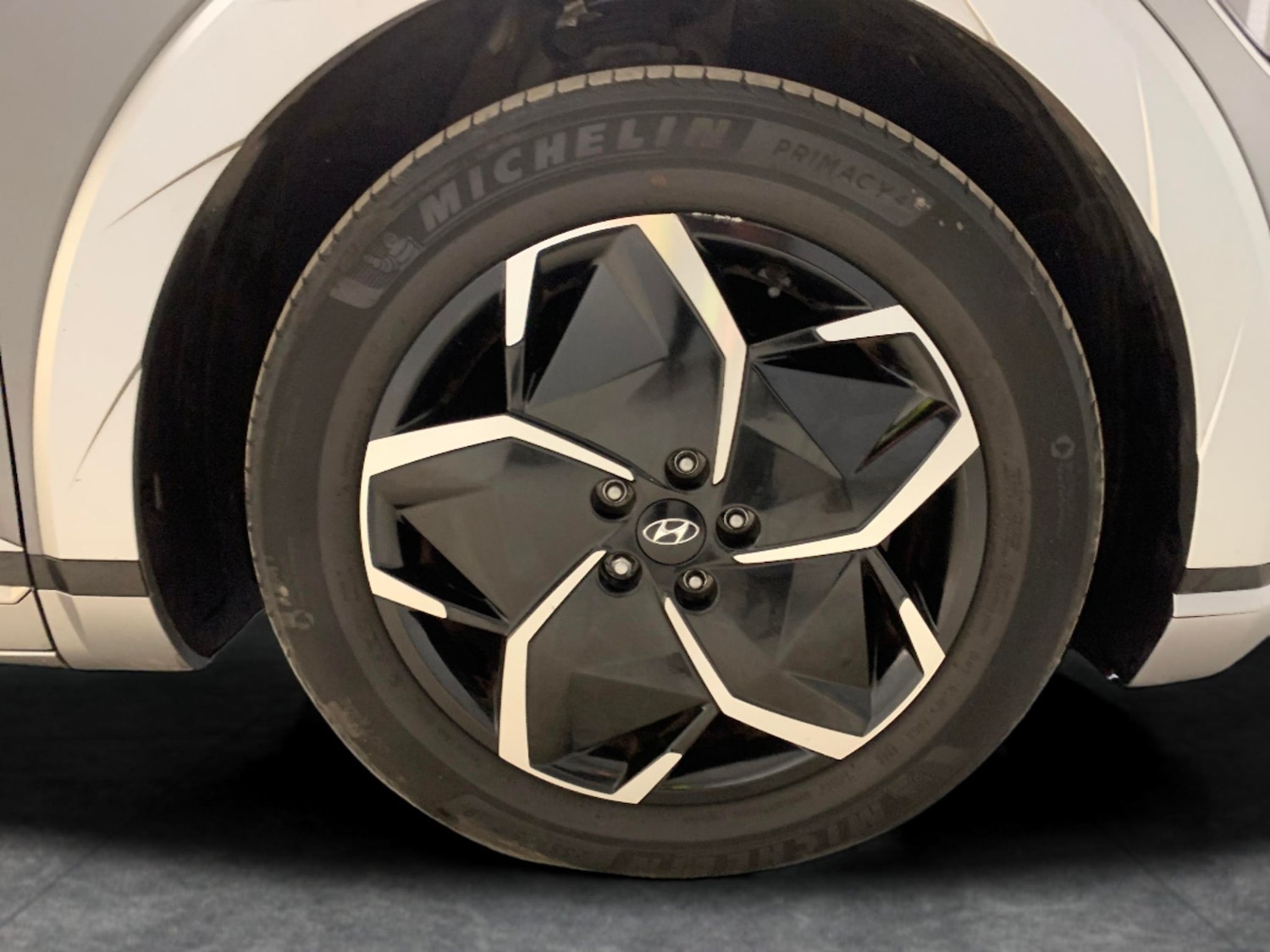 Used Hyundai IONIQ 5 2023 for sale - 76118129: Photo 37