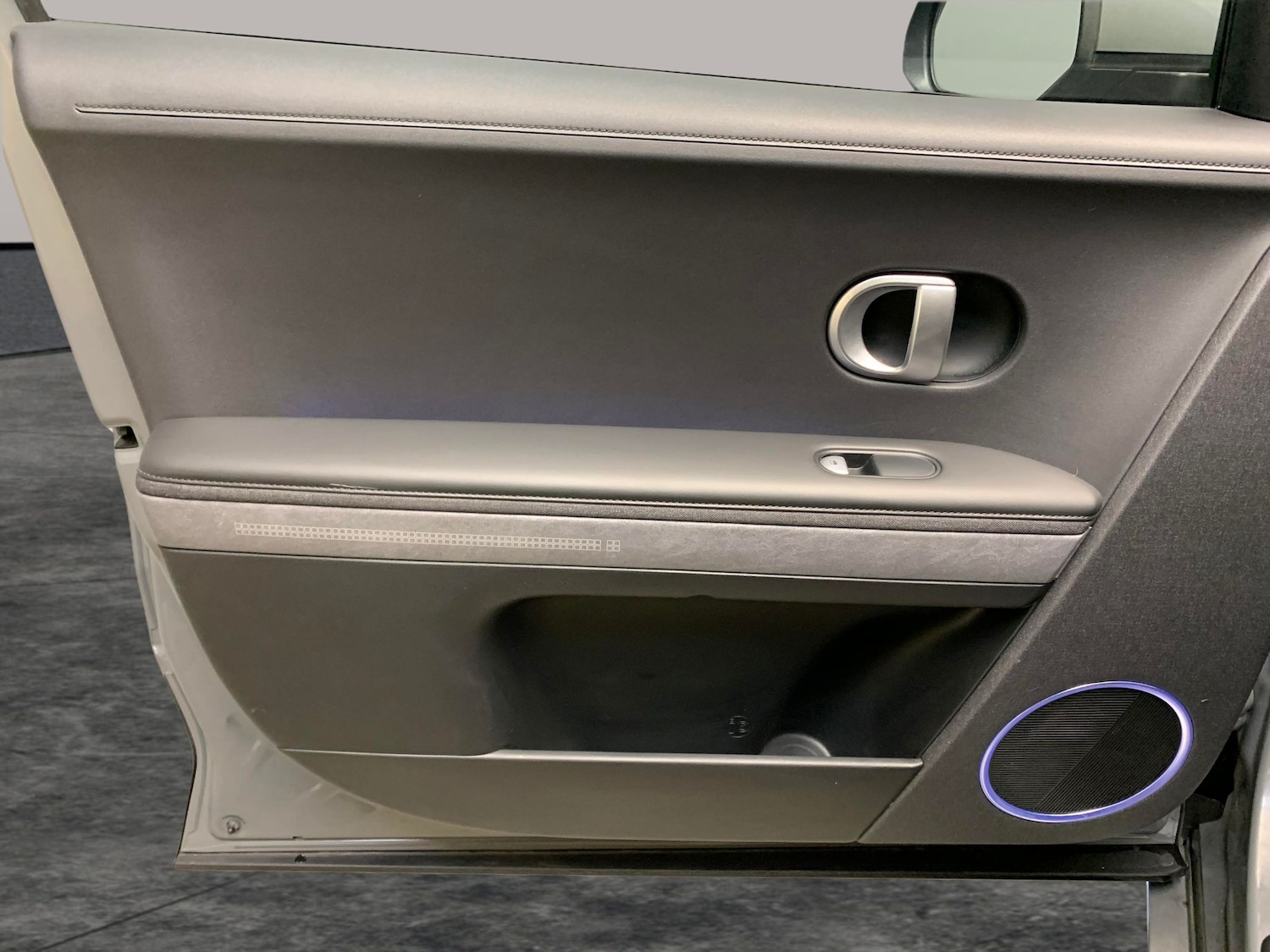 Used Hyundai IONIQ 5 2023 for sale - 76118129: Photo 40
