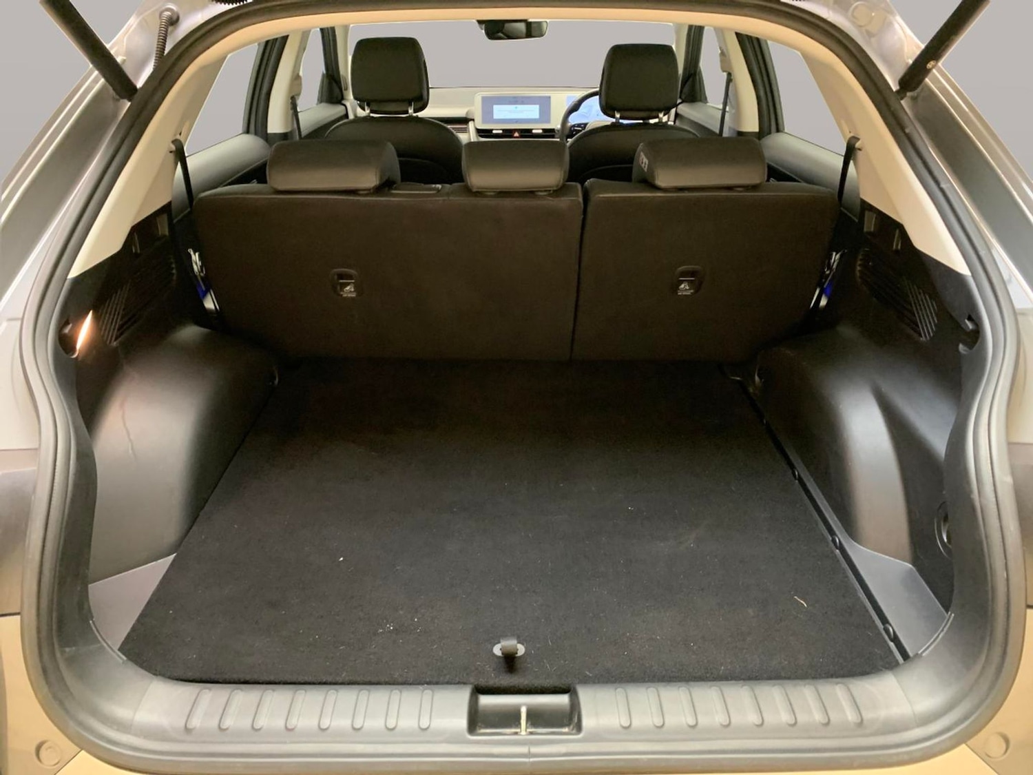 Used Hyundai IONIQ 5 2023 for sale - 76118129: Photo 47