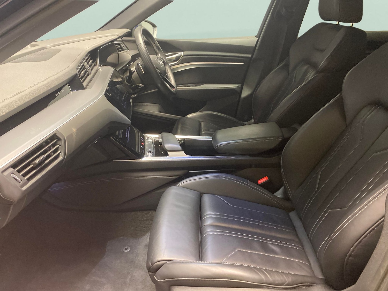 Used Audi e-tron 2022 for sale - 77791412: Photo 4