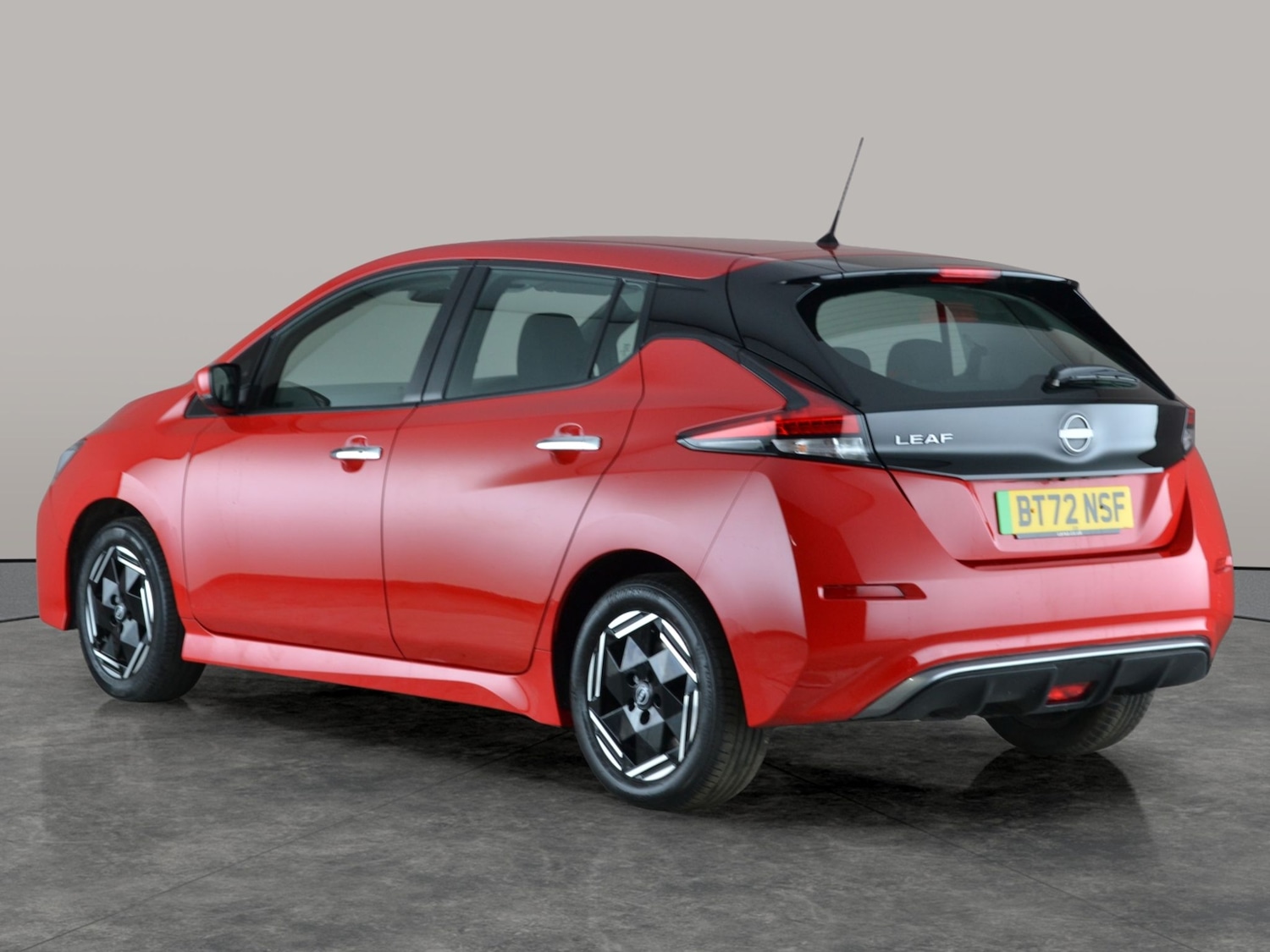 Used Nissan Leaf 2022 for sale - 77581773: Photo 12