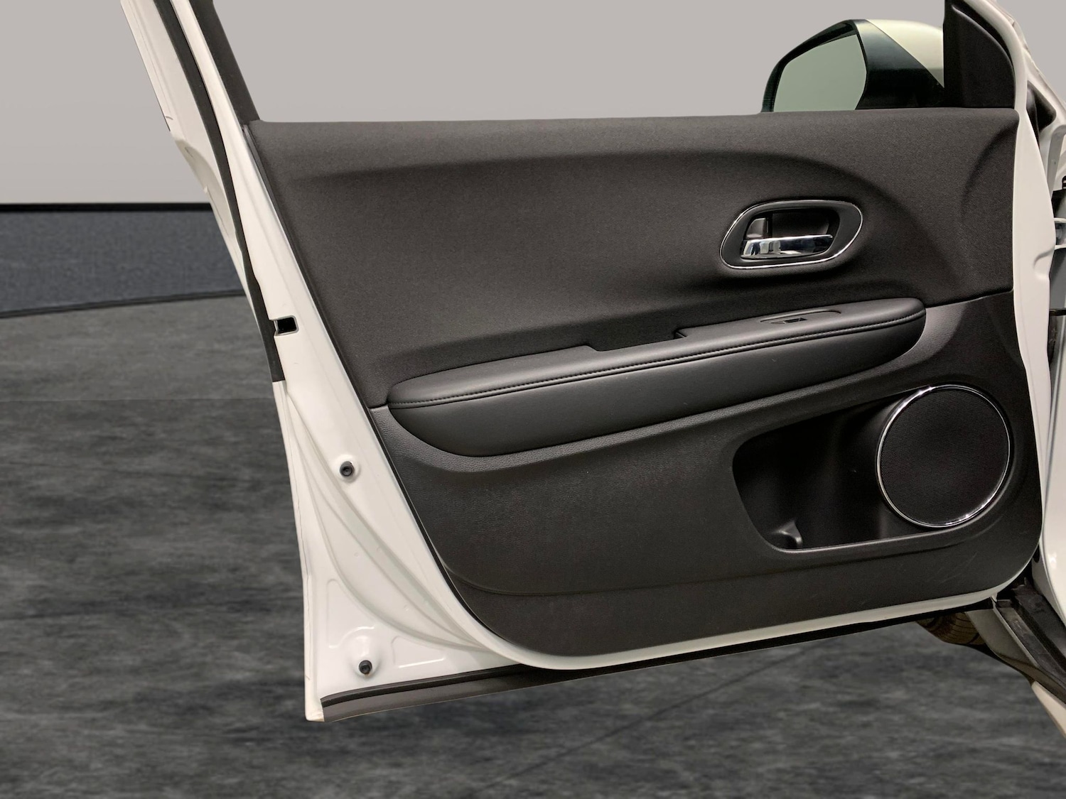 Used Honda HR-V 2020 for sale - 76426131: Photo 34