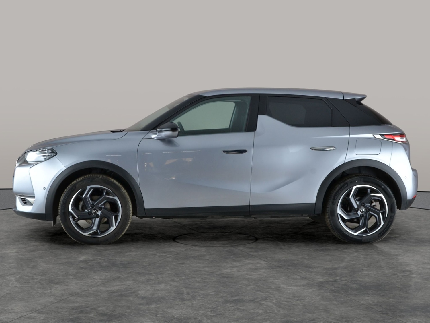 Used DS Automobiles DS 3 Crossback 2022 for sale - 77399406: Photo 14