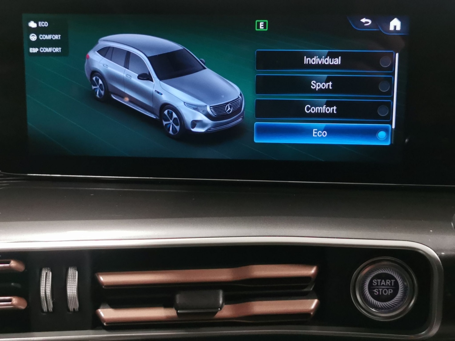 Used Mercedes-Benz EQC 2023 for sale - 77058071: Photo 17