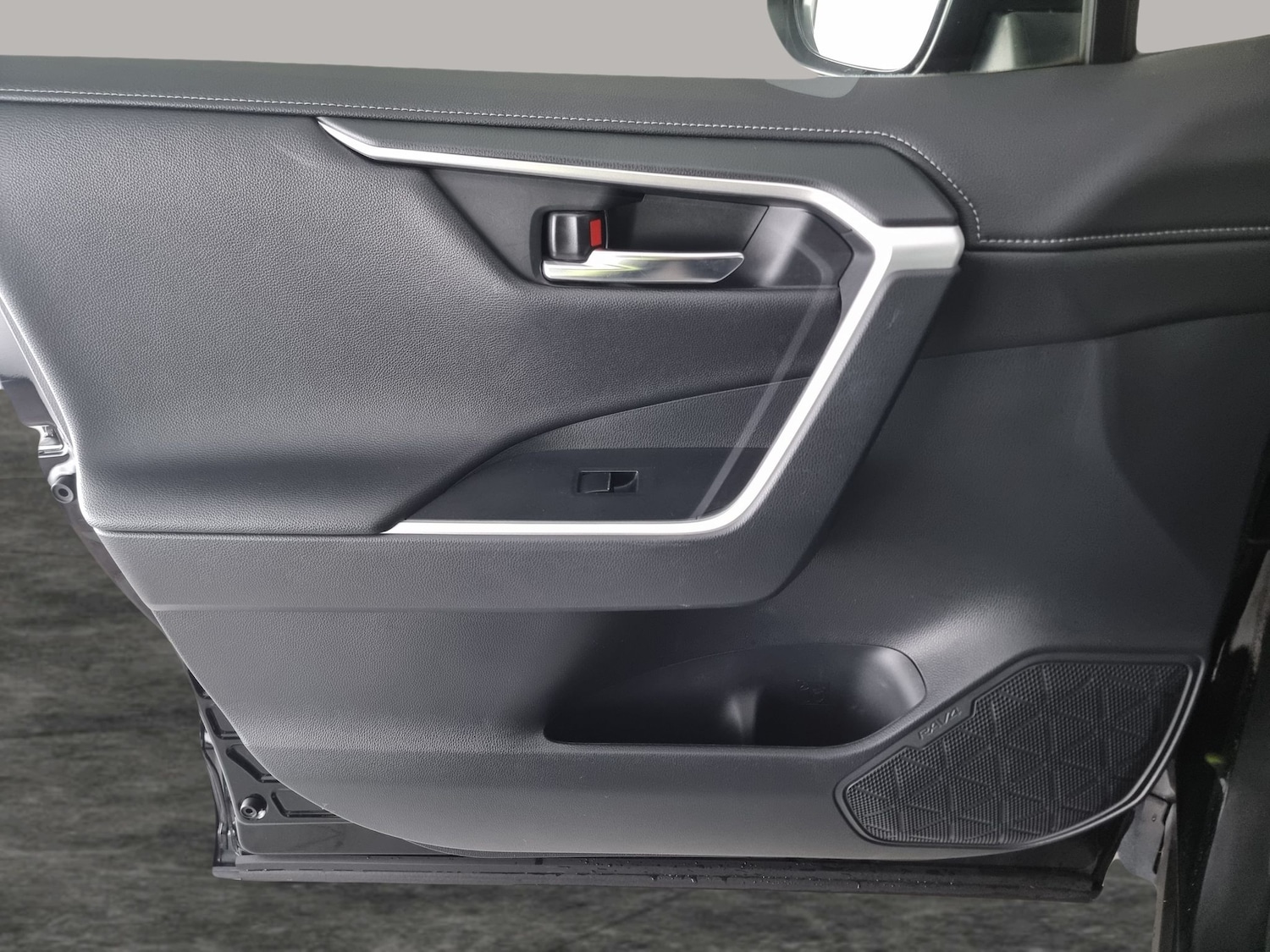 Used Toyota RAV4 2021 for sale - 76475371: Photo 31