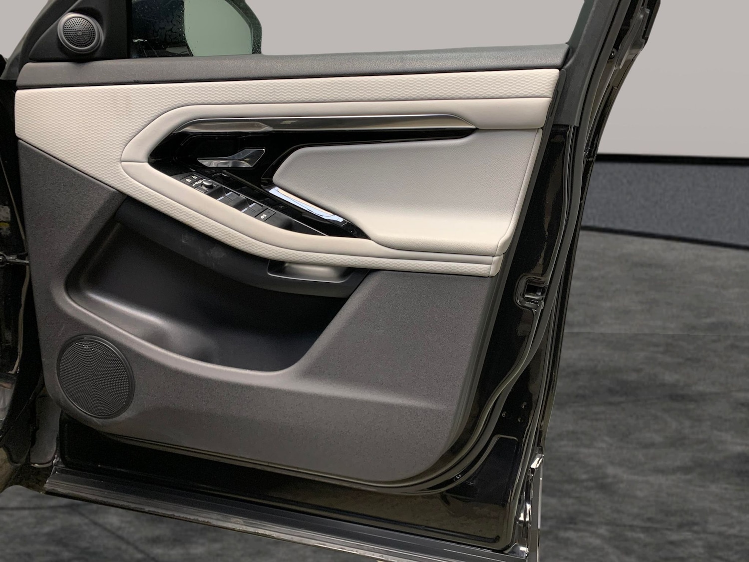 Used Land Rover Range Rover Evoque 2021 for sale - 77031810: Photo 29