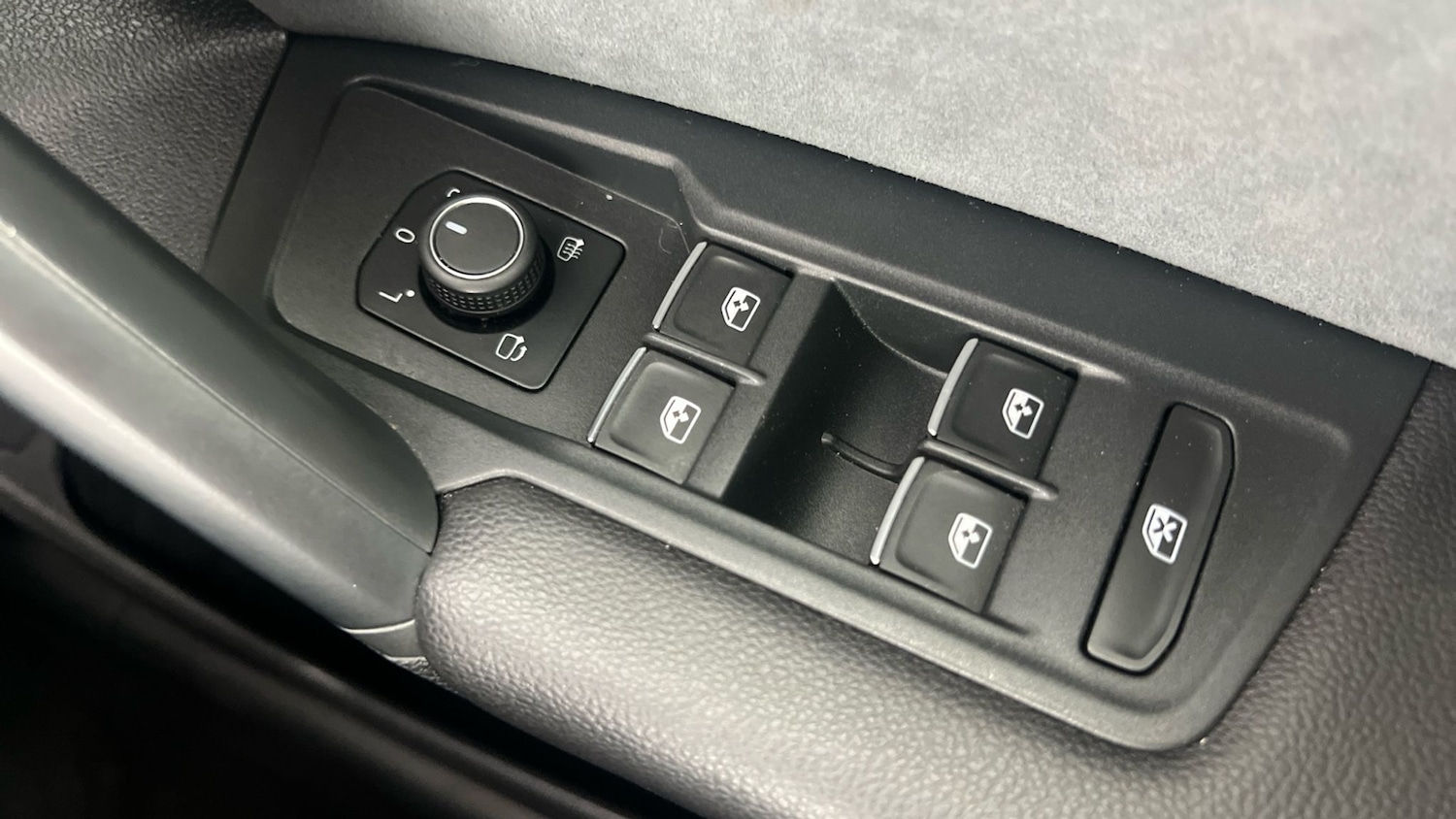 Used Volkswagen Tiguan 2021 for sale - 76908391: Photo 28