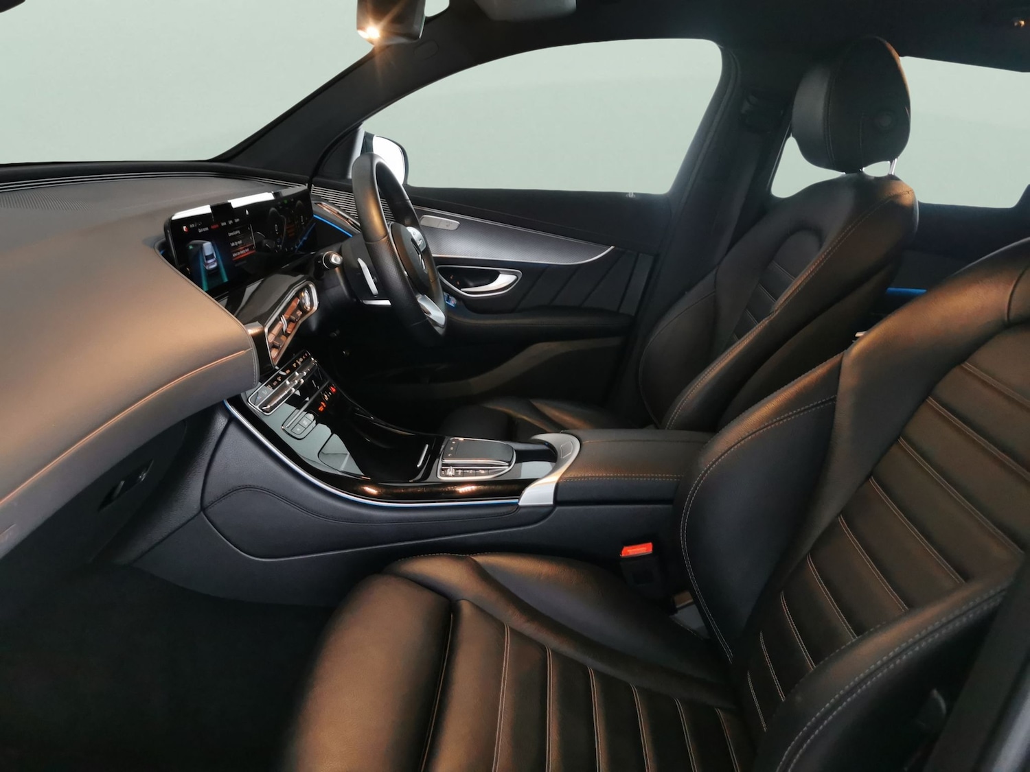 Used Mercedes-Benz EQC 2022 for sale - 76405055: Photo 6