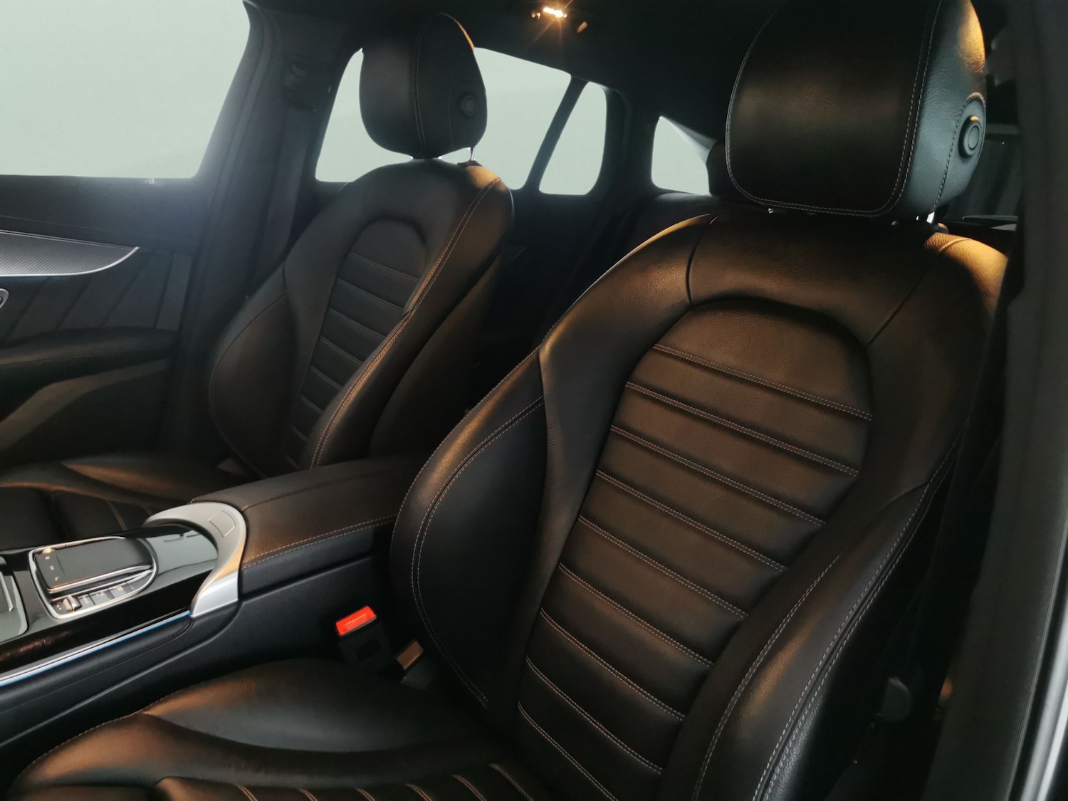 Used Mercedes-Benz EQC 2022 for sale - 76405055: Photo 8