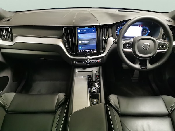 Used Volvo XC60 2022 for sale - 76279230: Photo 11
