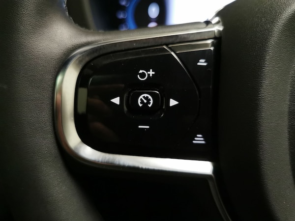 Used Volvo XC60 2022 for sale - 76279230: Photo 27