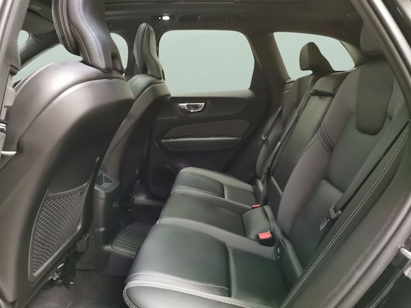 Used Volvo XC60 2022 for sale - 76279230: Photo 37