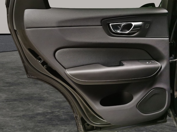 Used Volvo XC60 2022 for sale - 76279230: Photo 39
