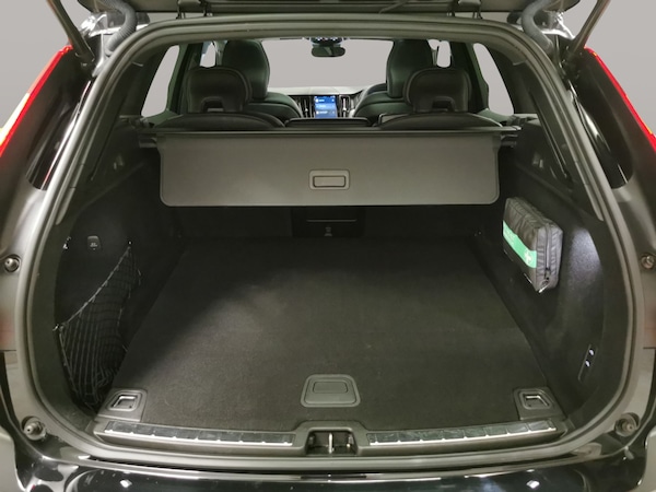 Used Volvo XC60 2022 for sale - 76279230: Photo 46