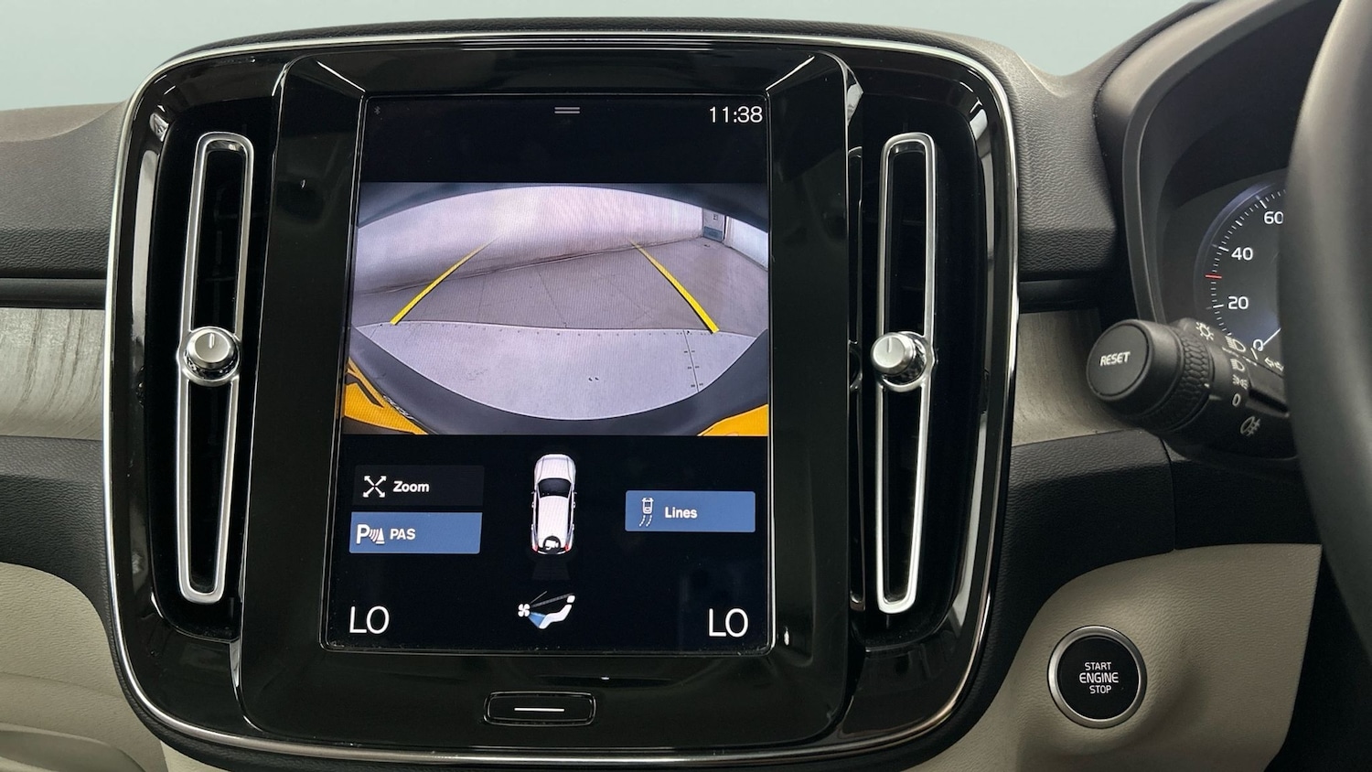 Used Volvo XC40 2022 for sale - 77581819: Photo 17