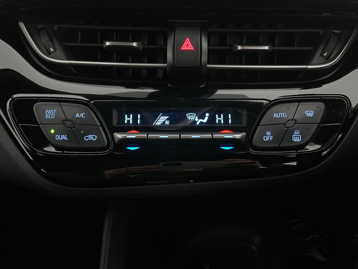 Used Toyota C-HR for sale - 77475488: Photo 20