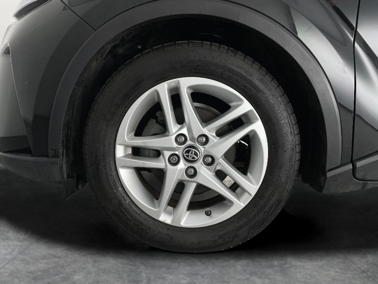 Used Toyota C-HR for sale - 77475488: Photo 25