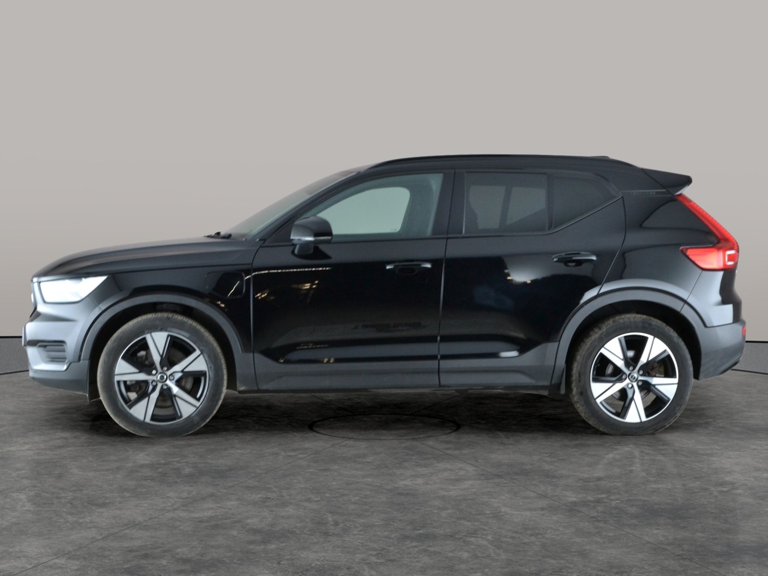 Used Volvo XC40 2021 for sale - 77180425: Photo 14
