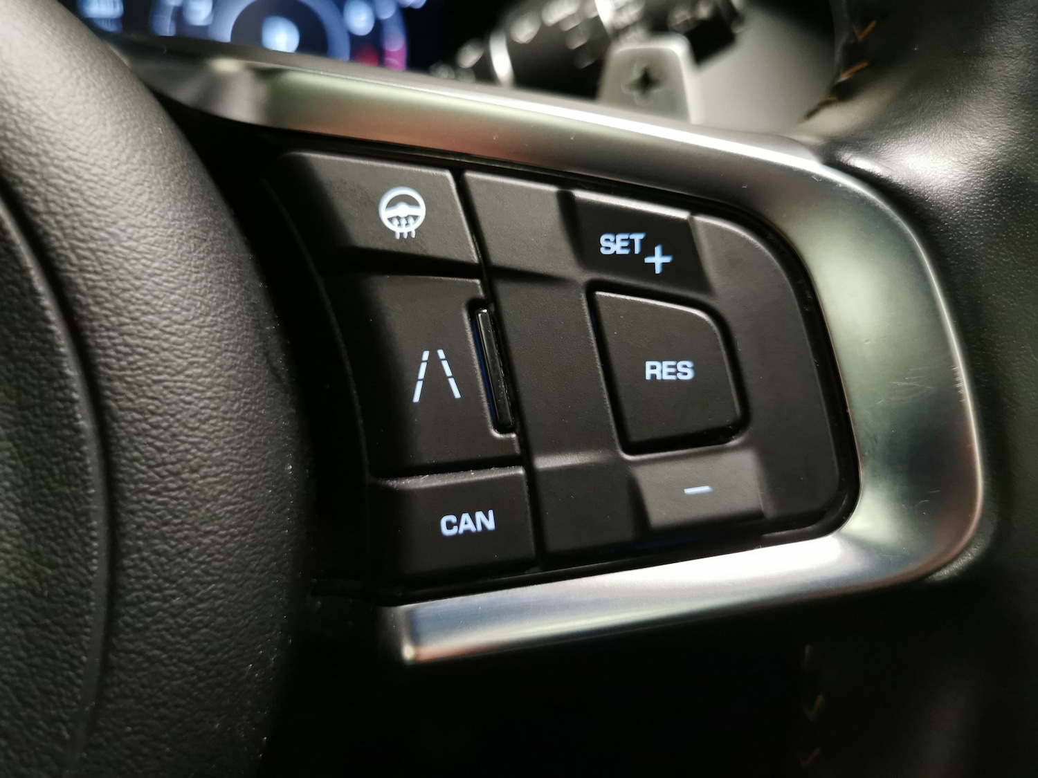 Used Jaguar F-Pace 2019 for sale - 76194361: Photo 32