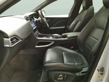 Used Jaguar F-Pace 2019 for sale - 76194361: Photo