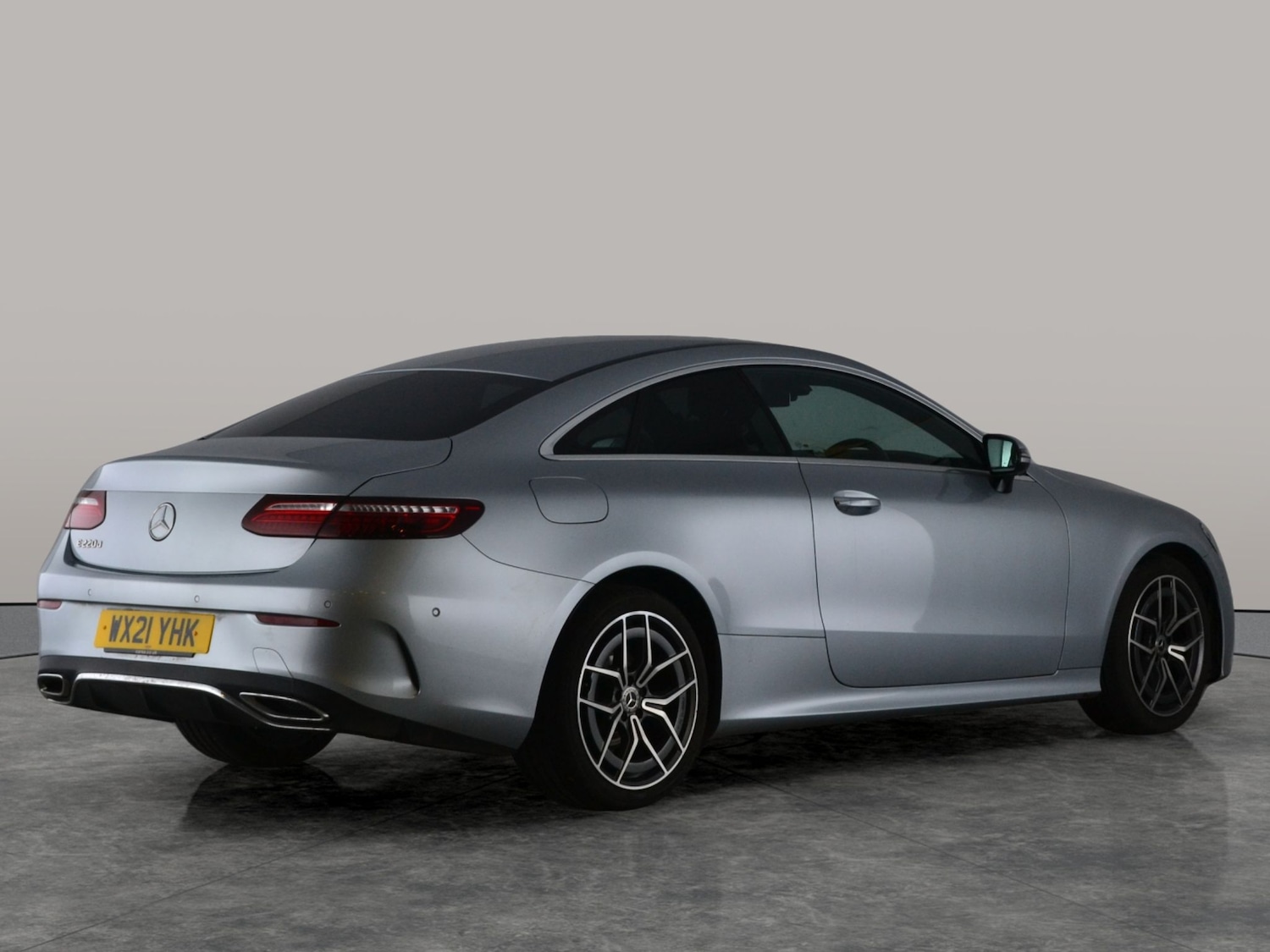 Used Mercedes-Benz E Class for sale - 78163689: Photo 9