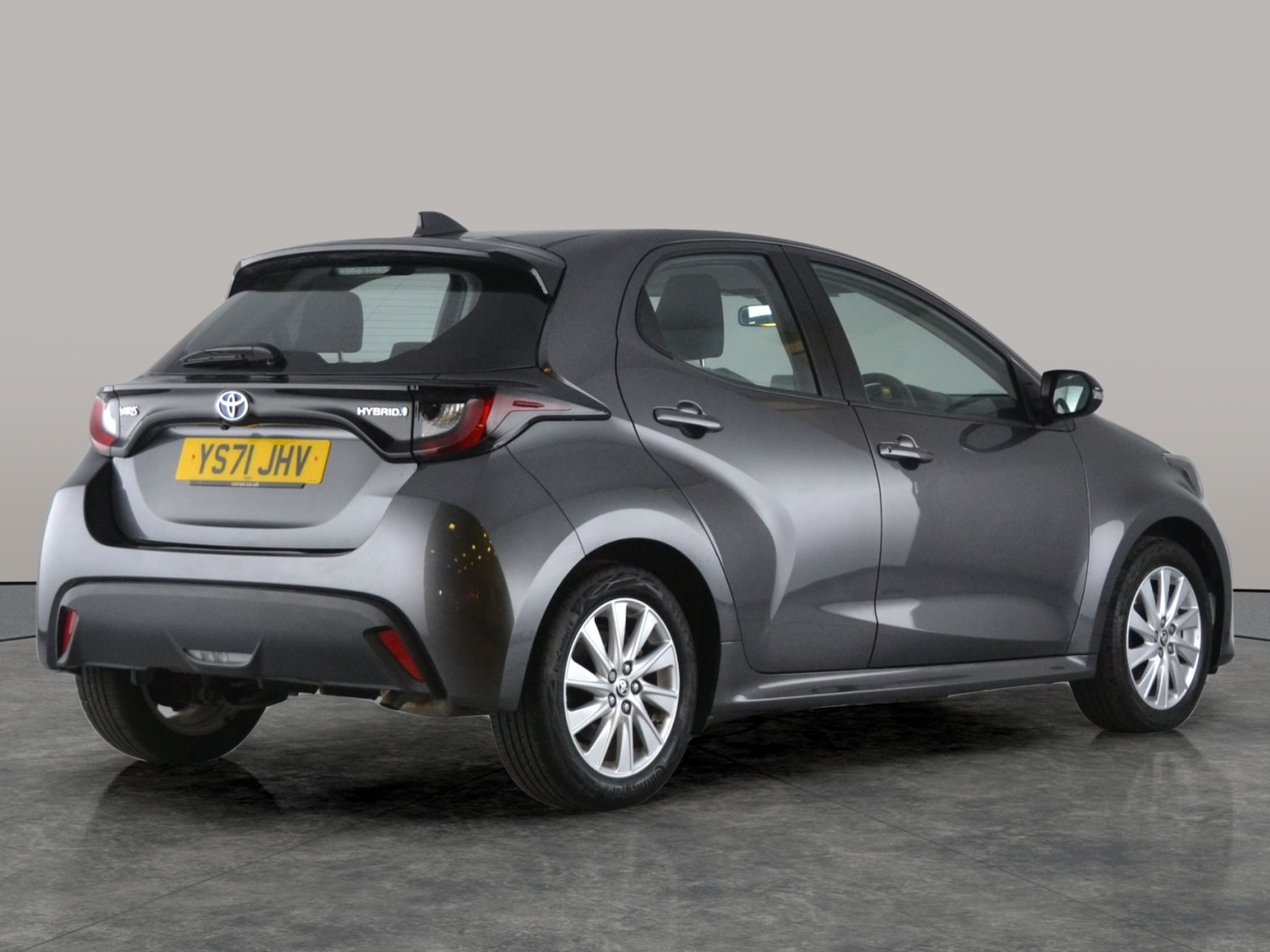 Used Toyota Yaris 2022 for sale - 77319235: Photo 10