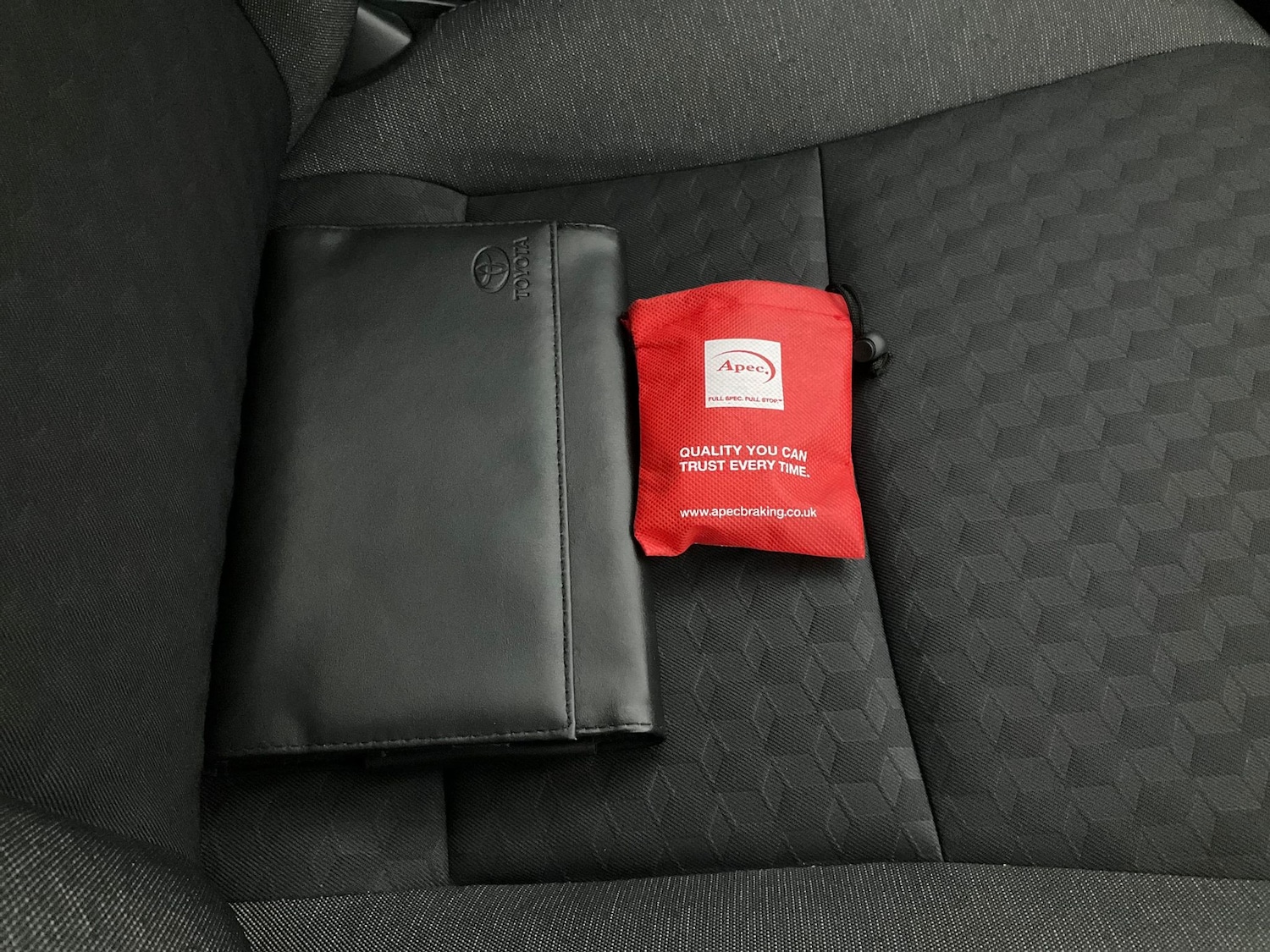 Used Toyota Yaris 2022 for sale - 77319235: Photo 31