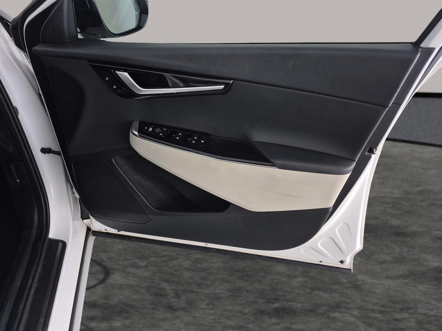 Used Kia EV6 2023 for sale - 78060913: Photo 35