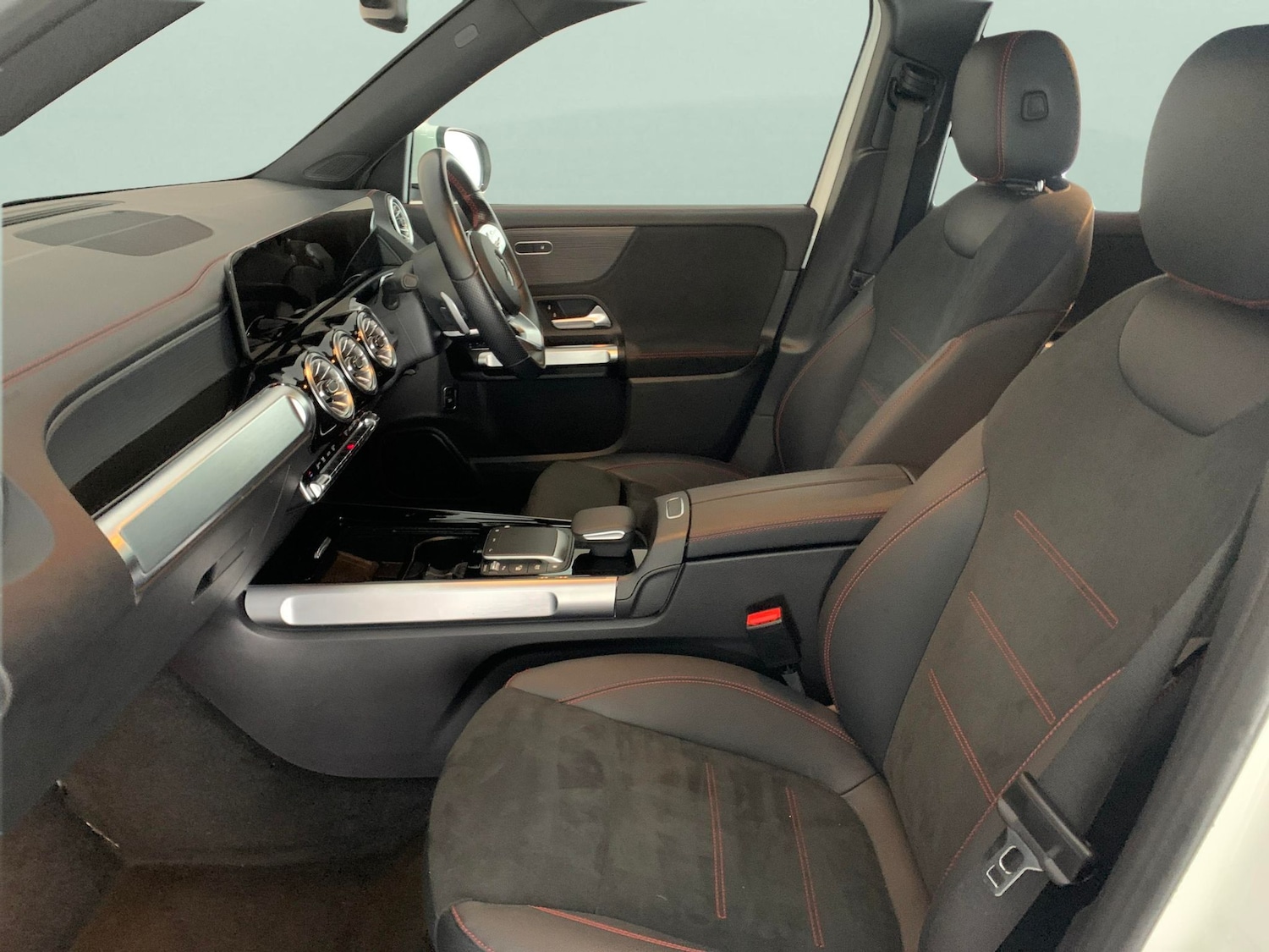 Used Mercedes-Benz EQB 2022 for sale - 76694003: Photo 4