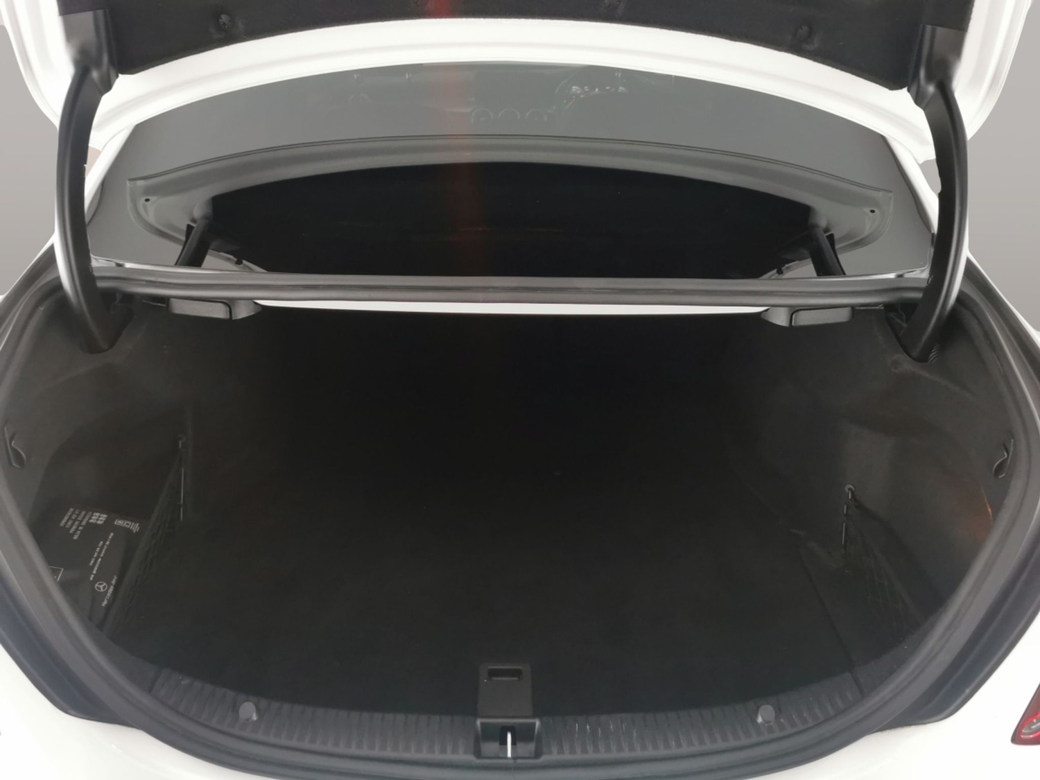 Used Mercedes-Benz C Class 2020 for sale - 76933433: Photo 32