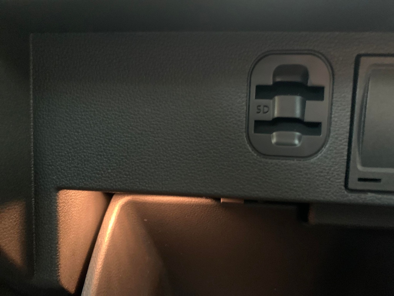 Used Volkswagen T-Roc 2021 for sale - 76757243: Photo 16