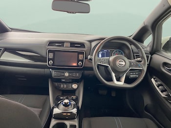 Used Nissan Leaf 2023 for sale - 77918385: Photo