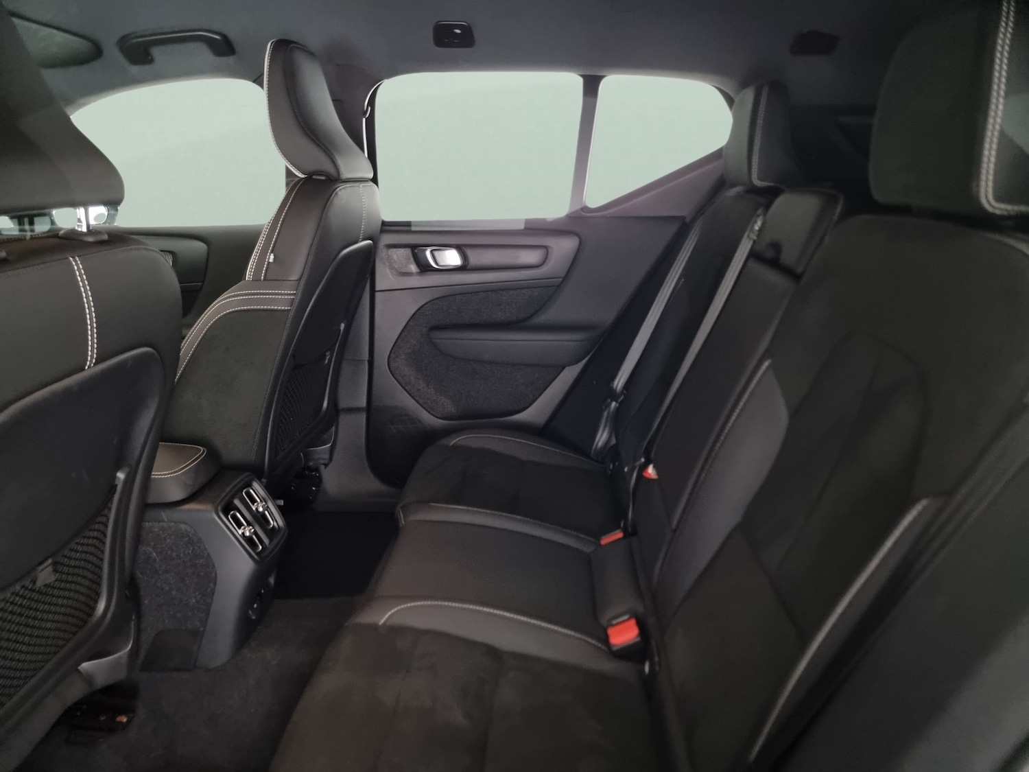 Used Volvo XC40 2022 for sale - 76459409: Photo 30