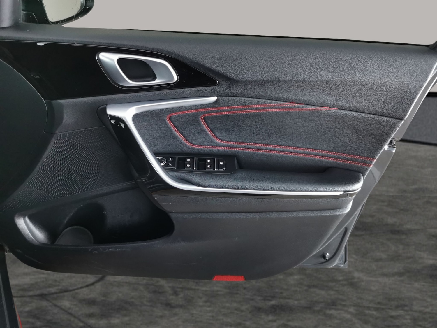 Used Kia Pro Ceed for sale - 77480443: Photo 32