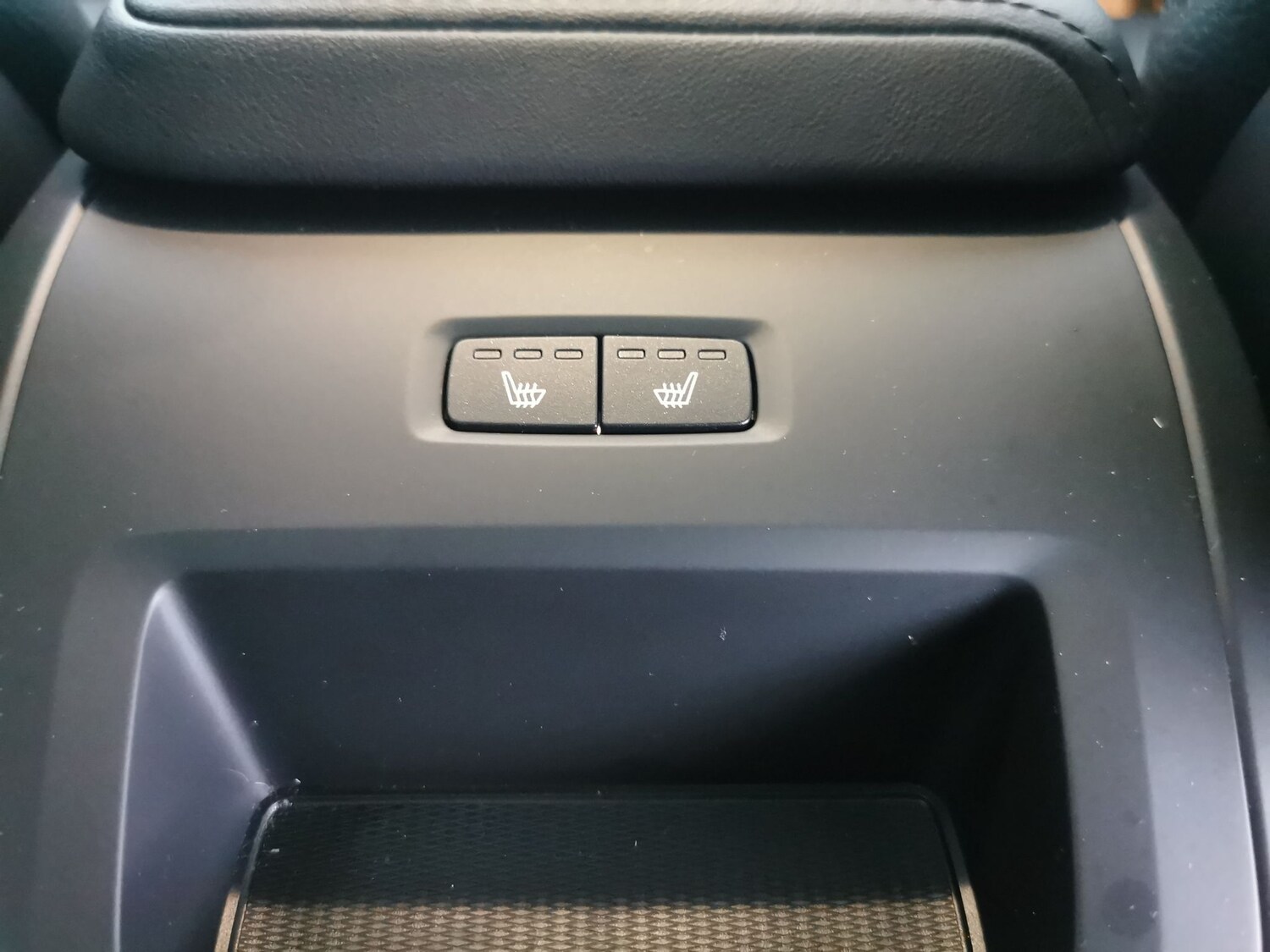 Used Volvo XC60 2023 for sale - 77856039: Photo 18