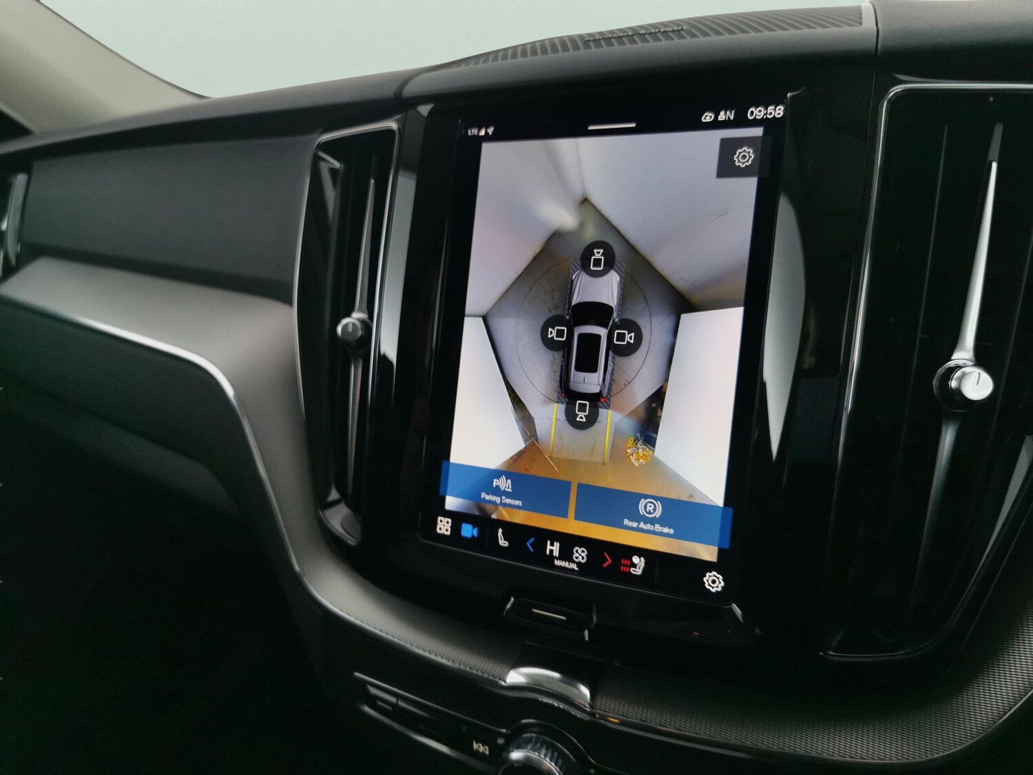 Used Volvo XC60 2023 for sale - 77856039: Photo 23